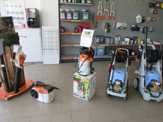 Warenbestand Garten- und Forsttechnik - Foto 1